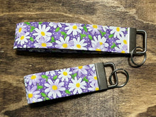 Load image into Gallery viewer, Daisy Purple  Fabric Key Chain
