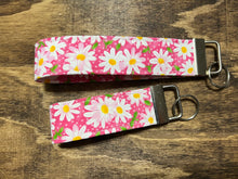 Load image into Gallery viewer, Pink Daisy Fabric Key Chain Key Fob
