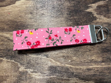 Load image into Gallery viewer, Pioneer Woman Floral Key Chain or Wristlet
