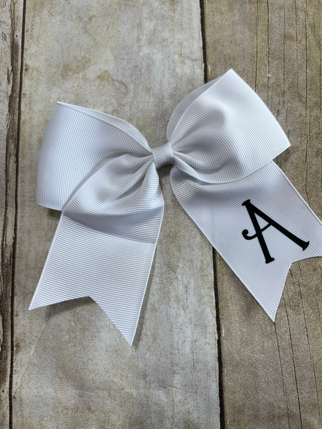 5 inch bow with single initial