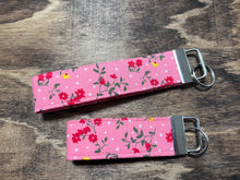 Load image into Gallery viewer, Pioneer Woman Floral Key Chain or Wristlet
